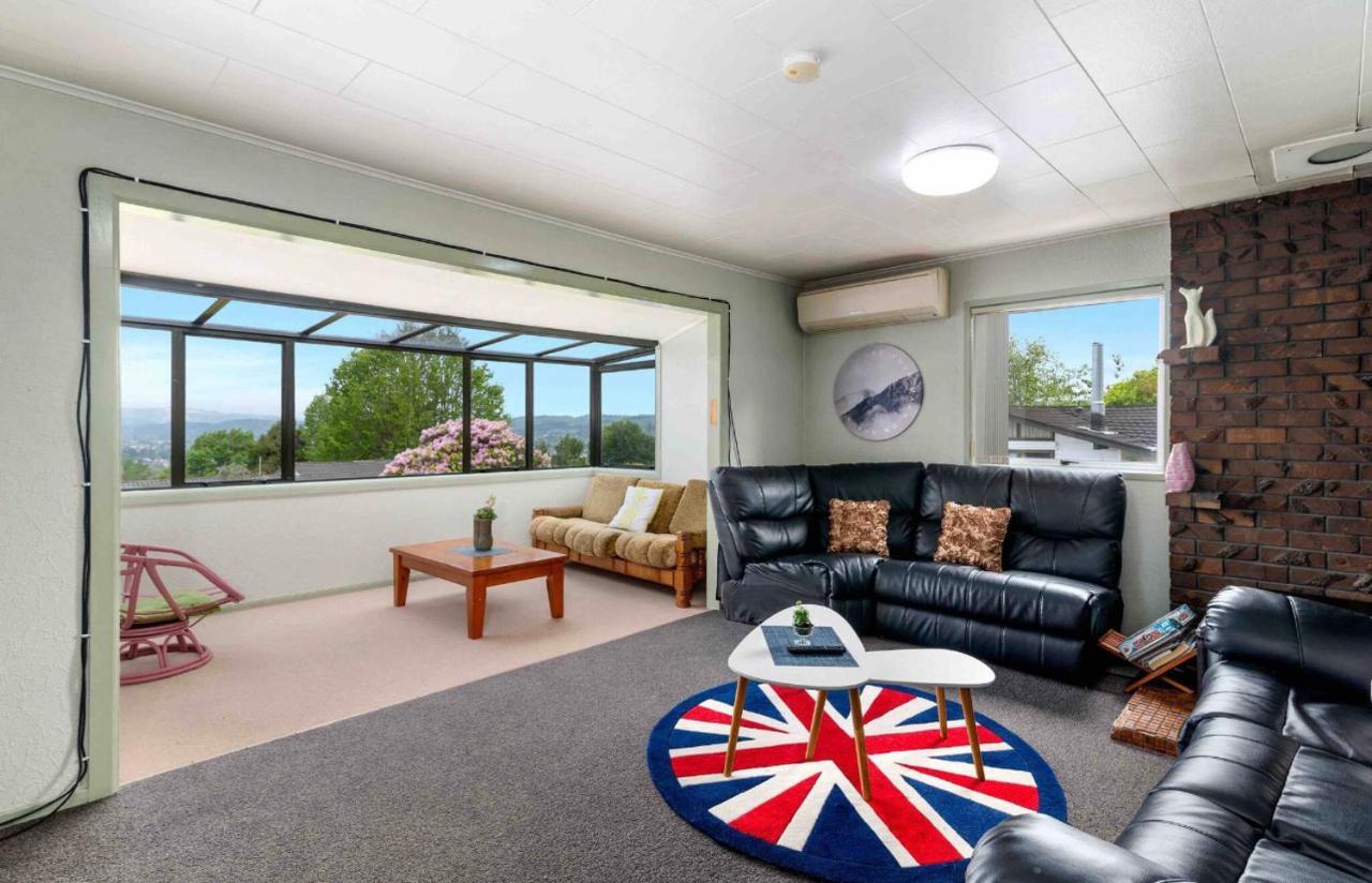 Mountain Top Kiwi Star Holiday Home Rotorua Buitenkant foto