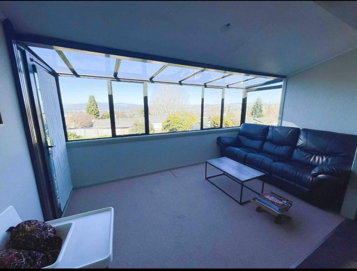 Mountain Top Kiwi Star Holiday Home Rotorua Buitenkant foto